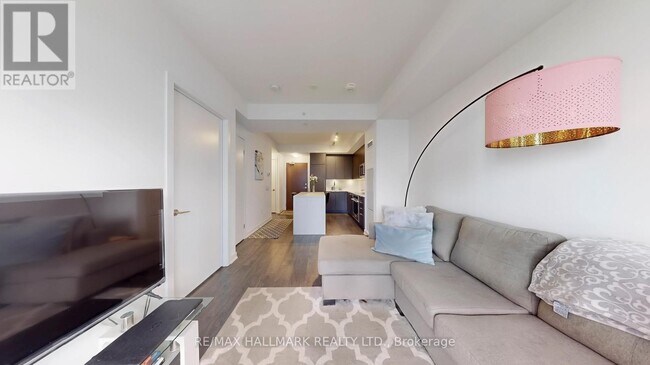 Photo - 38 Iannuzzi St Unit 1808