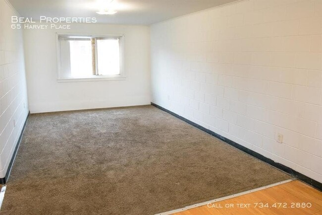 Photo - 65 Harvey Pl