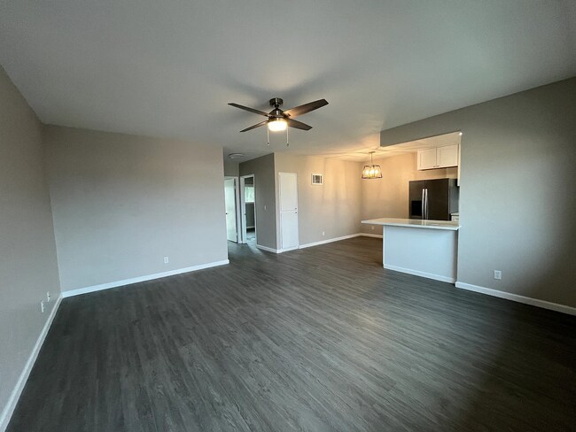 Photo - 1821 E 17th St Unidad 6