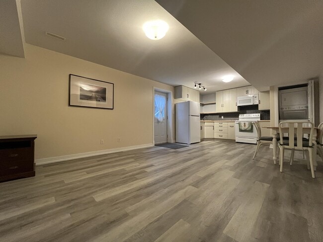 Photo - 46508 Lear Dr