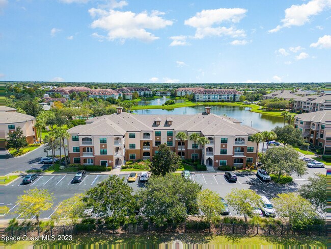 Building Photo - 6421 Borasco Dr Unit 2208