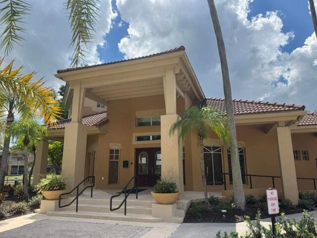 Building Photo - 4807 Via Palm Lakes Unit 1521