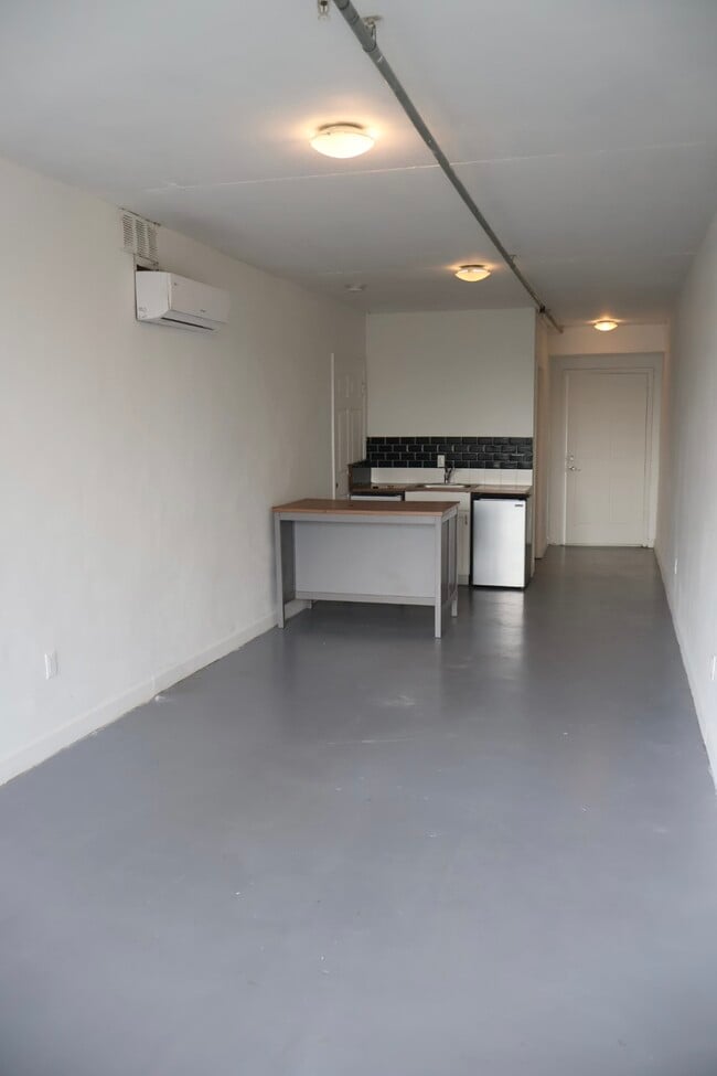 Photo - 542 SW 3rd St