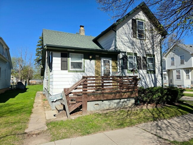 Building Photo - 1610 N 11th St