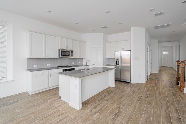 Photo - 3108 Cottonwood Ln