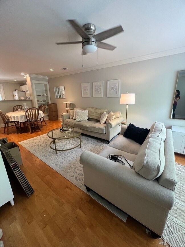 Photo - 2 bedroom Townhome at the Woodlands!