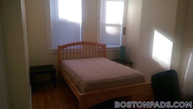 Photo - 161 Endicott St Unit 4F