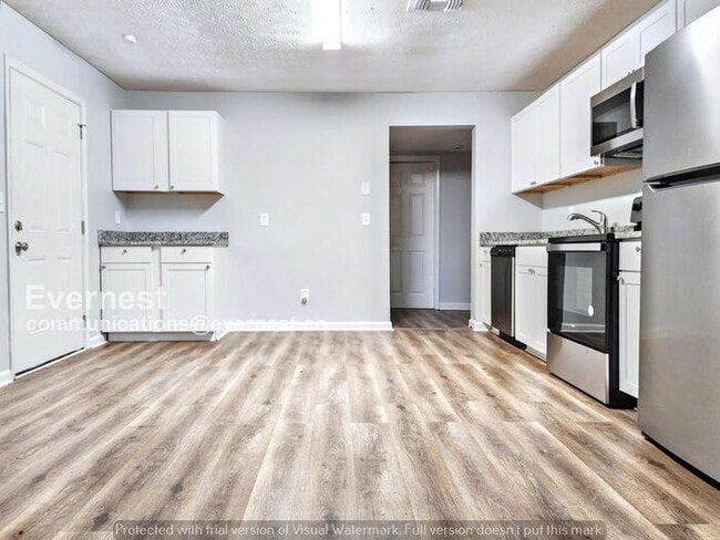 Photo - 1903 Pinedale Pl