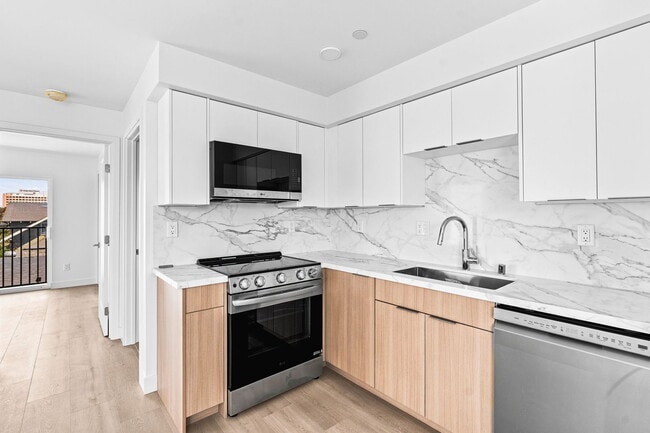 Photo - 1259 Lincoln Ave Unit 102