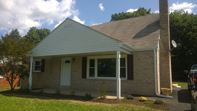 1079 Acri Dr