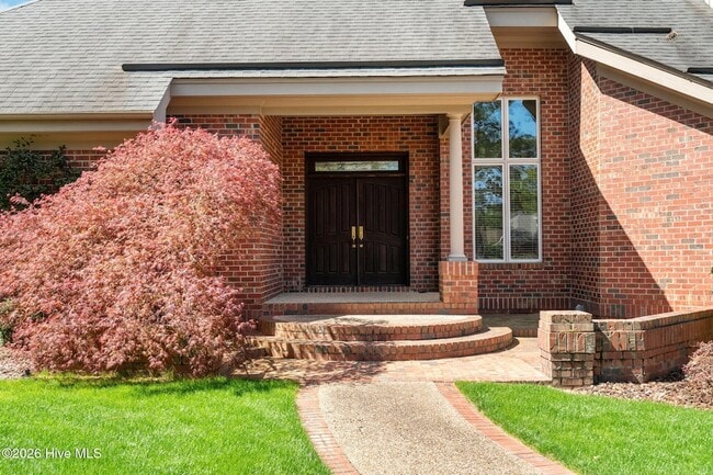 Photo - 50 Oak Meadow Rd