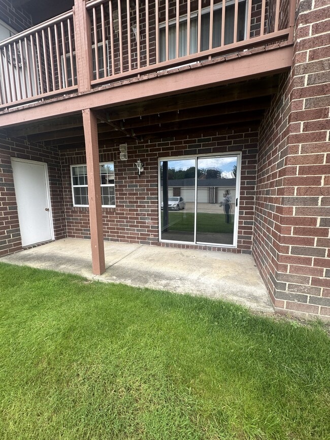 Photo - 1150 Tollis Pkwy