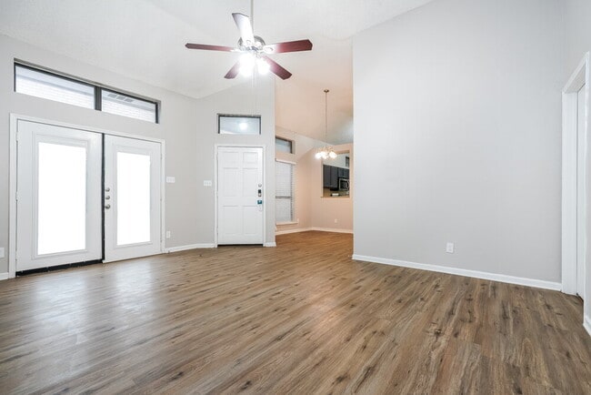 Photo - 1307 Jasmine Dr