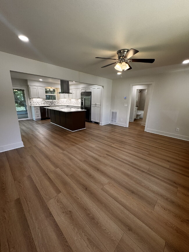 Photo - 14919 Dutchmans Dr
