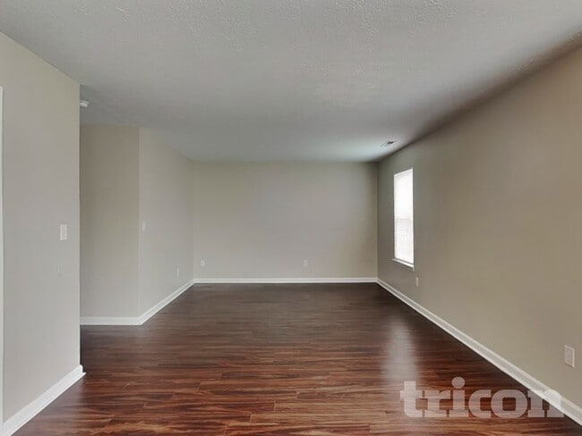 Photo - 1621 Bridgecreek Crossing