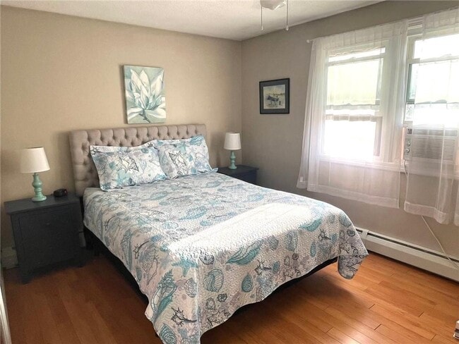 Photo - 135 Holly Rd