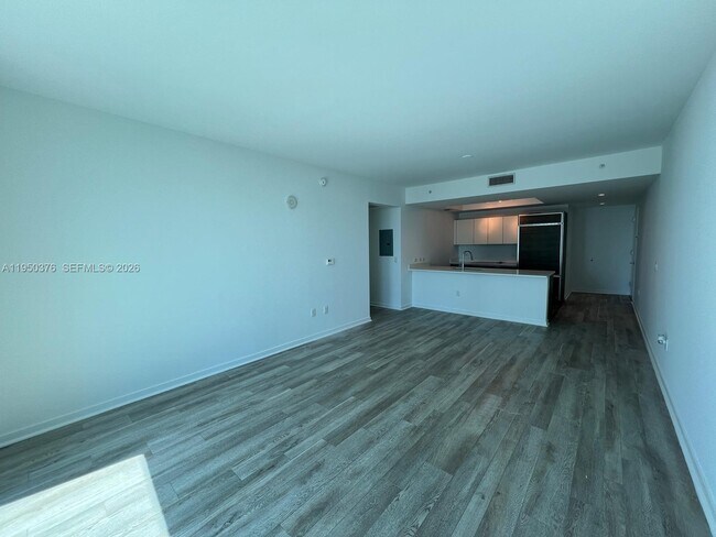 Photo - 1100 S Miami Ave Unidad 3304