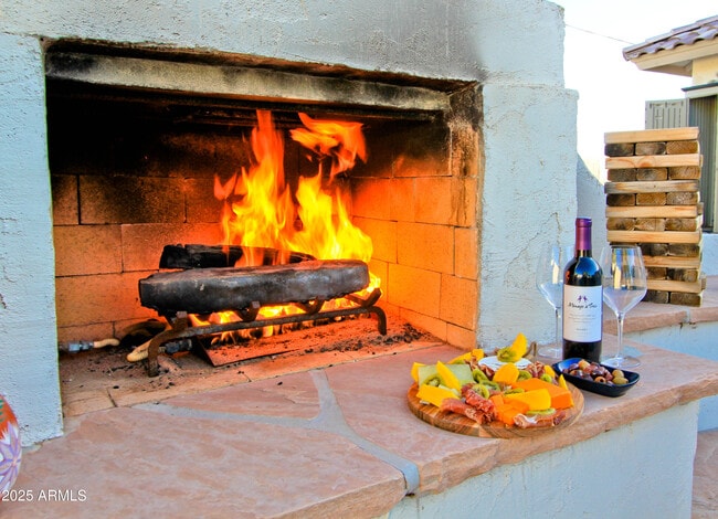 Photo - 801 N Harris Dr