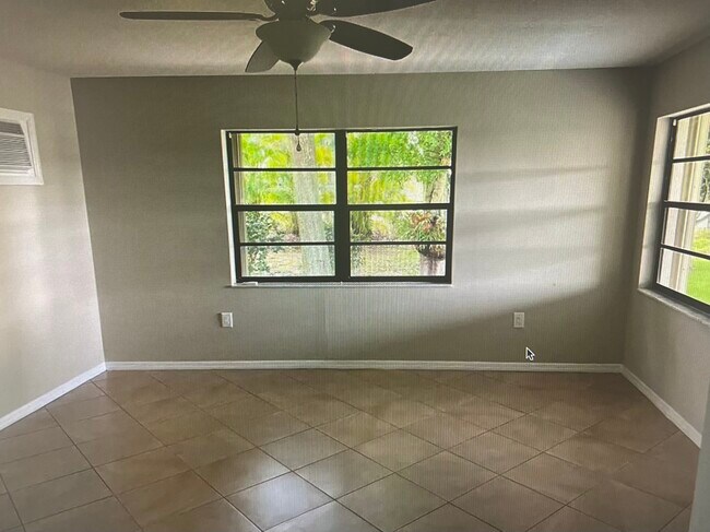 Photo - 15 Victory Way