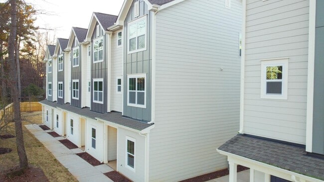 Building Photo - 4108 Salient St Rental