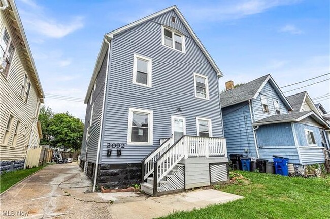 W 105th St Duplex - W 105th St Duplex House