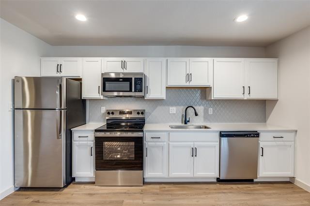 Photo - 715 N Lancaster Ave Apartment Unit 210
