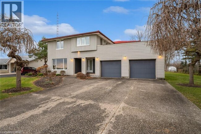 Photo - 1321 Niagara River Pkwy