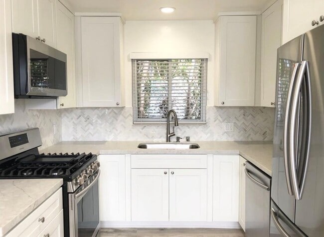 Photo - 248 Avenida Cabrillo Unit B