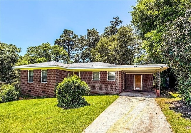 Building Photo - 2063 Fairway Dr