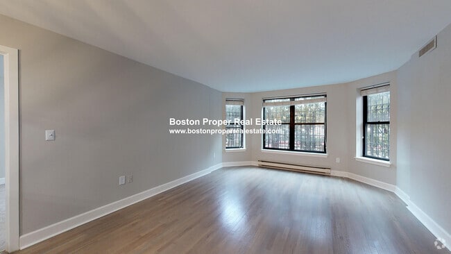 Building Photo - 7 Harcourt St Rental