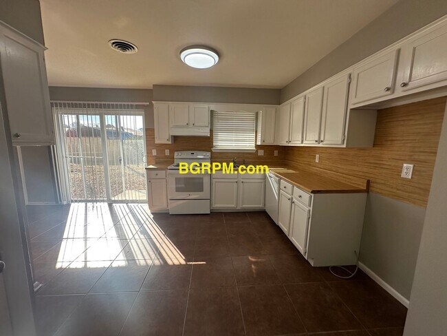 Photo - 3 Bd 1 Ba House