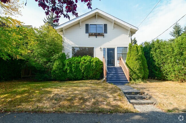 Building Photo - Magnolia 4 bedroom Rental