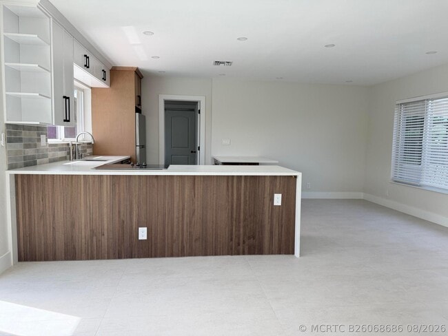 Photo - 1100 W Camino Real