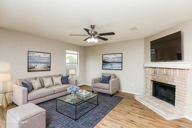 4329 Meadowknoll Dr