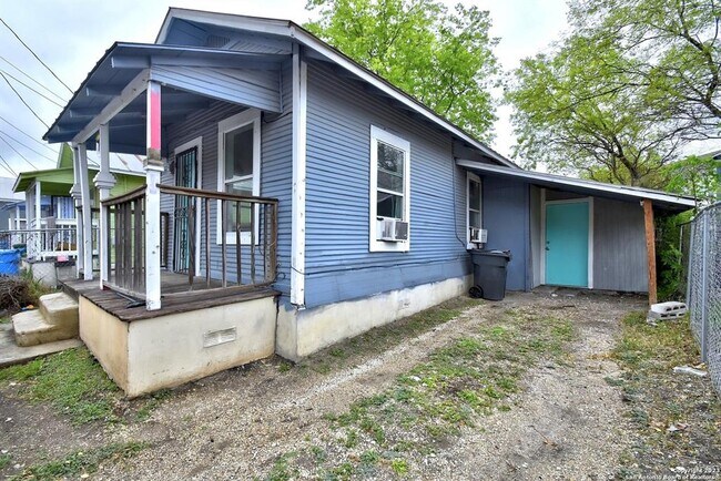 Photo - 1111 Guadalupe St