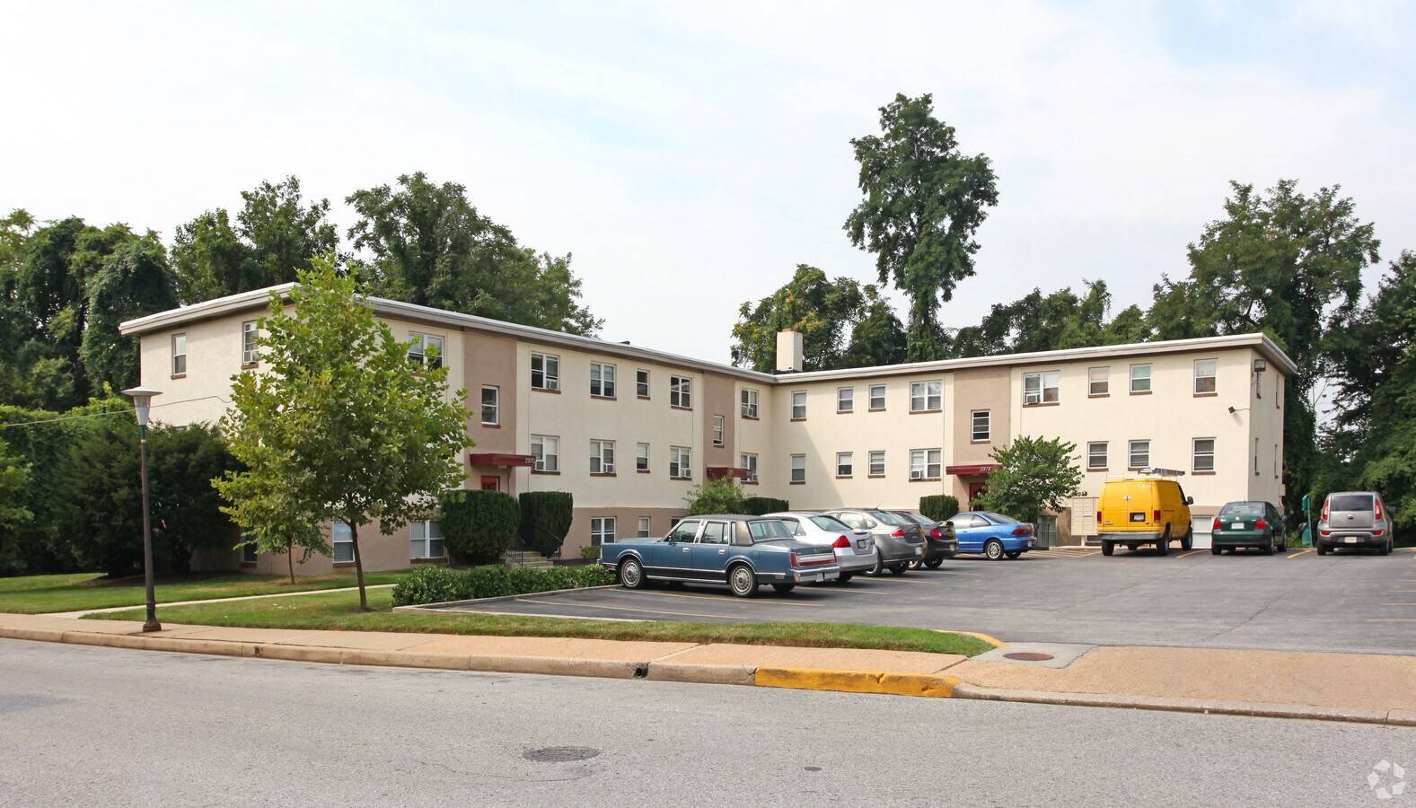 Edgehill Apartments - Edgehill Apartments