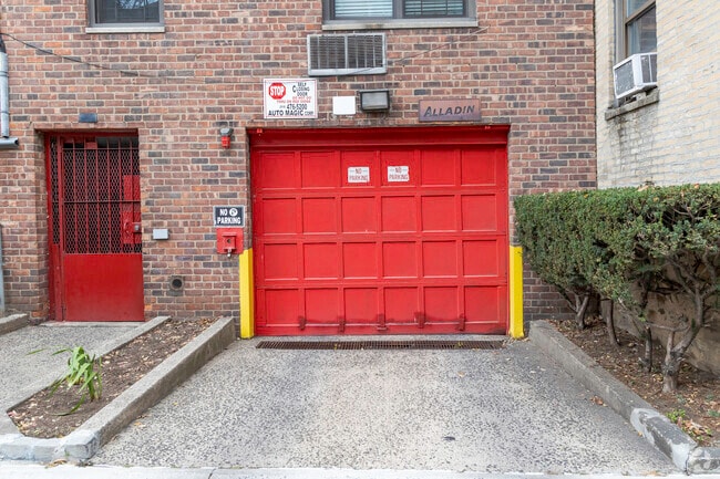 Parking Garage - 2835 Webb Ave