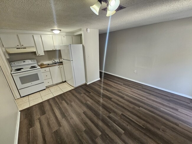 Photo - 2988 Green Acres Ave