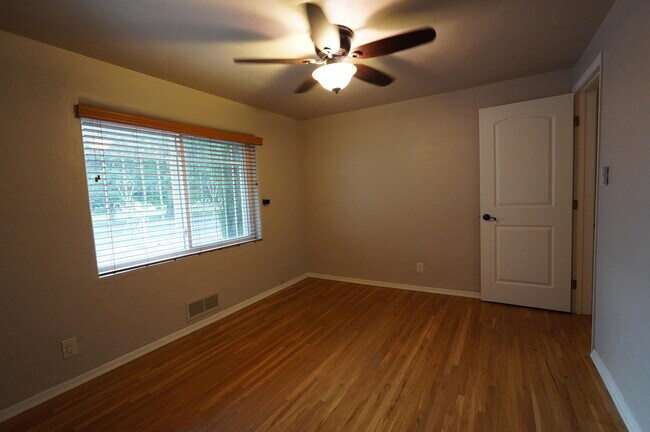 Photo - 2806 San Pedro Dr NE