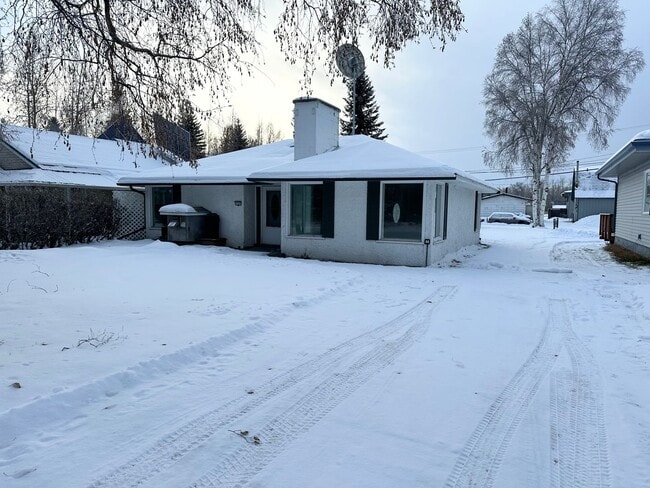Photo - 3 Bedroom Home in Fairbanks for Rent!