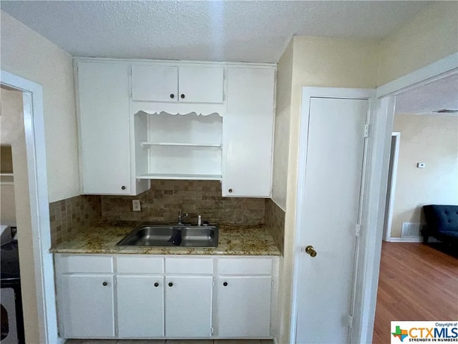 Photo - 2905 Taft St