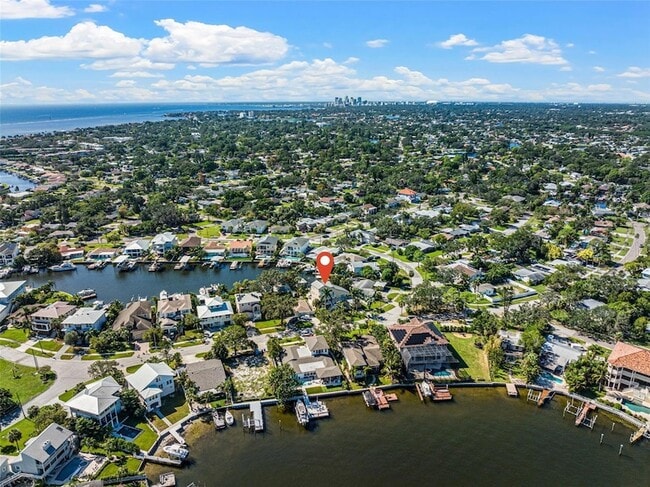 Photo - 1902 Arrowhead Dr NE