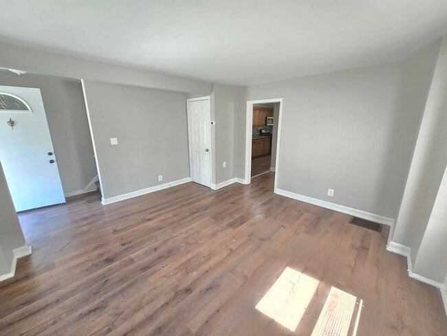 Building Photo - 5413 Belle Vista Ave Rental