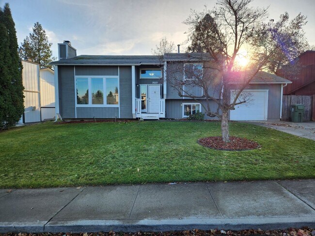 Sunning home in north Spokane - Sunning home in north Spokane