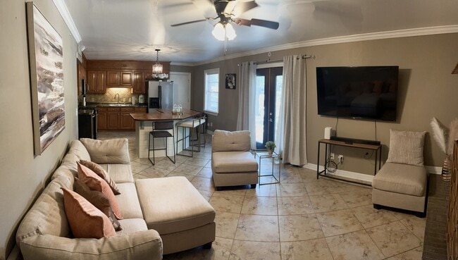 Photo - 2512 Parham Dr House