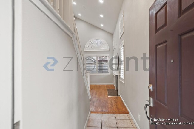 Photo - 6344 Holly Gillingham Ln