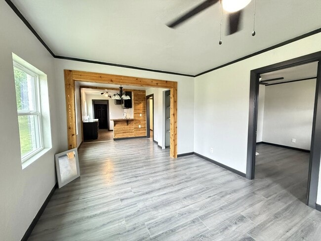 Photo - 1451 NE 7th St