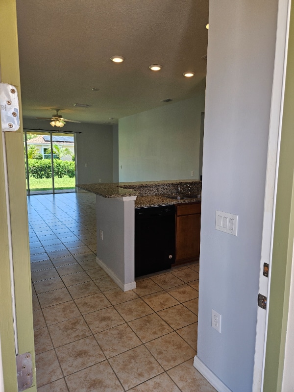 250 Provence Pl