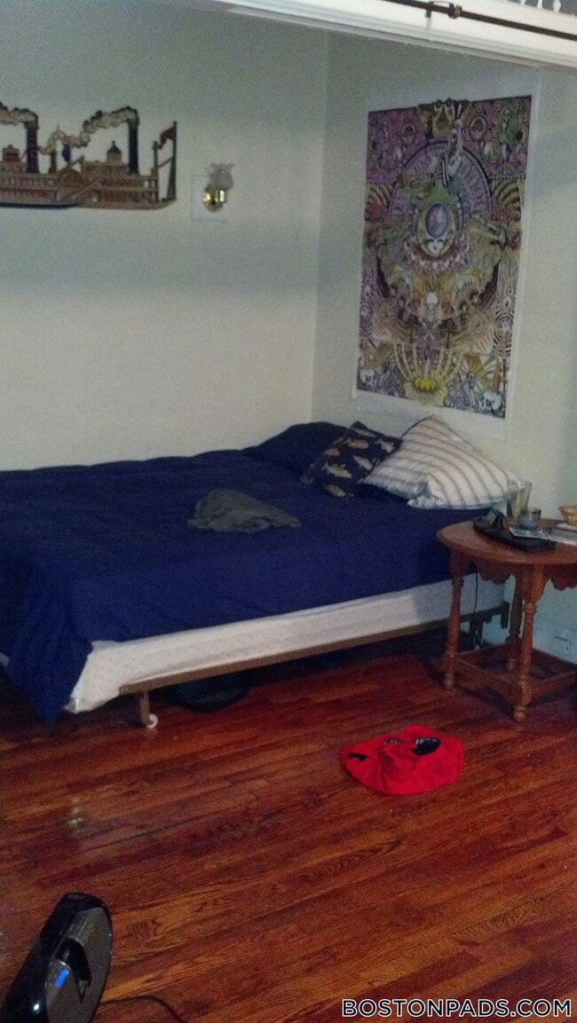 Photo - 109 St Stephen St Unit 1