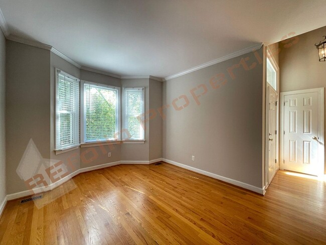 Photo - 413 Perry Creek Dr